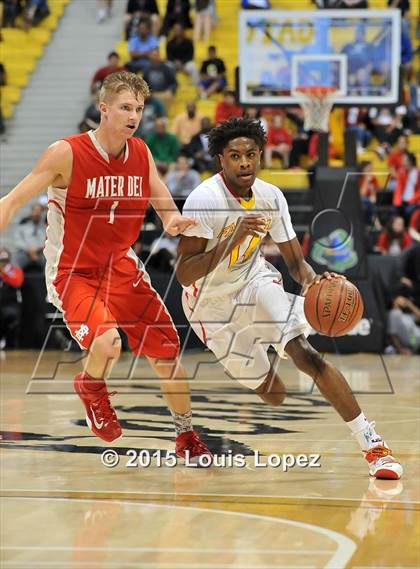 Thumbnail 2 in Fairfax vs. Mater Dei (CIF SoCal Regional Open Division Final) photogallery.