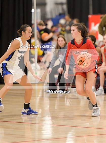 Thumbnail 2 in Cookeville vs. Windward (NIKE Tournament of Champions) photogallery.