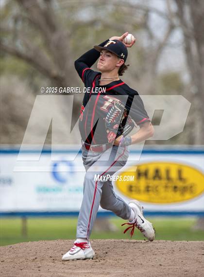 Thumbnail 2 in London @ Victoria East (Victoria Isd Tournament) photogallery.