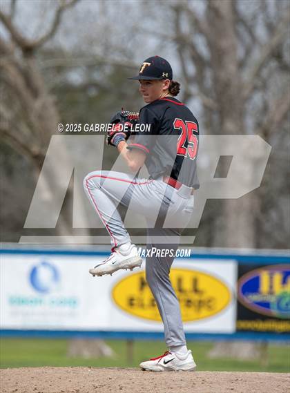 Thumbnail 1 in London @ Victoria East (Victoria Isd Tournament) photogallery.