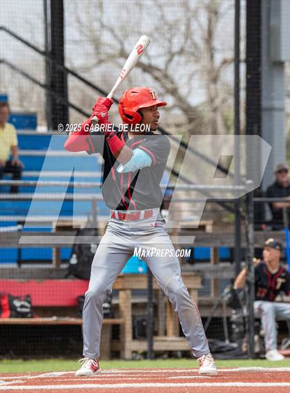 Thumbnail 1 in London @ Victoria East (Victoria Isd Tournament) photogallery.