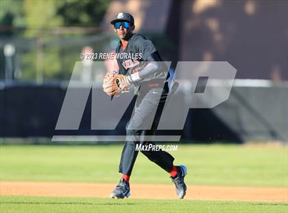 Thumbnail 2 in Oak Hills vs Maranatha photogallery.