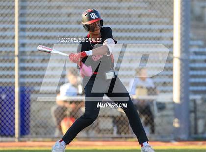Thumbnail 1 in Oak Hills vs Maranatha photogallery.