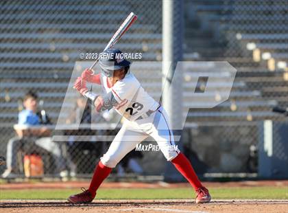 Thumbnail 1 in Oak Hills vs Maranatha photogallery.