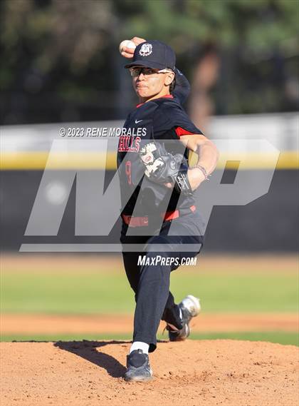 Thumbnail 3 in Oak Hills vs Maranatha photogallery.