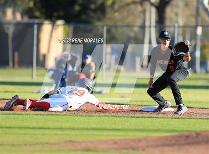 Thumbnail 2 in Oak Hills vs Maranatha photogallery.