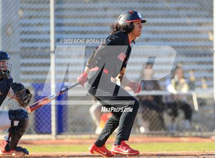 Thumbnail 2 in Oak Hills vs Maranatha photogallery.