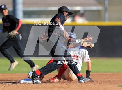 Thumbnail 2 in Oak Hills vs Maranatha photogallery.