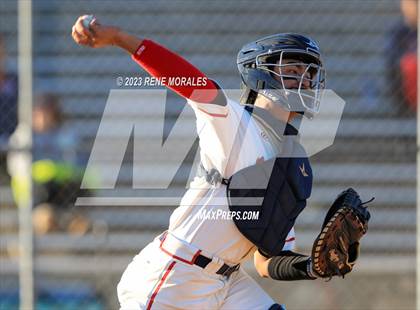 Thumbnail 3 in Oak Hills vs Maranatha photogallery.