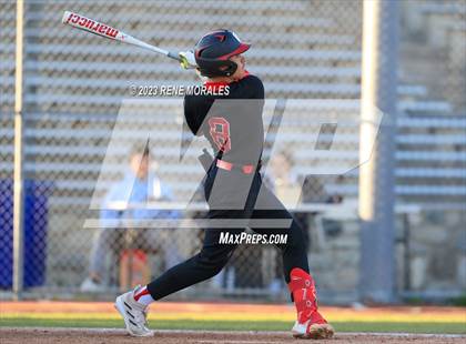 Thumbnail 2 in Oak Hills vs Maranatha photogallery.
