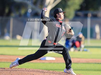 Thumbnail 3 in Oak Hills vs Maranatha photogallery.