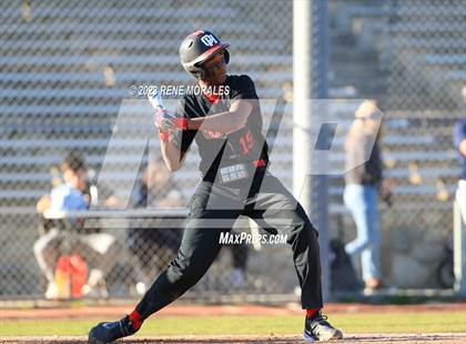 Thumbnail 1 in Oak Hills vs Maranatha photogallery.