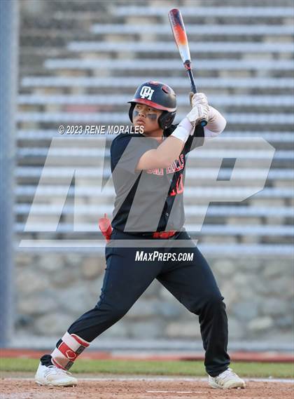 Thumbnail 3 in Oak Hills vs Maranatha photogallery.
