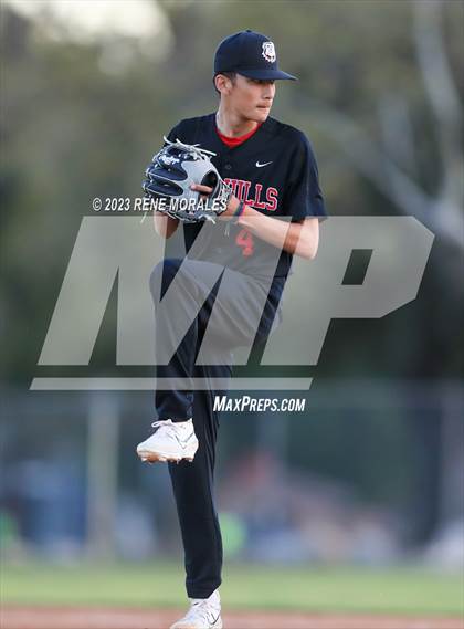 Thumbnail 2 in Oak Hills vs Maranatha photogallery.