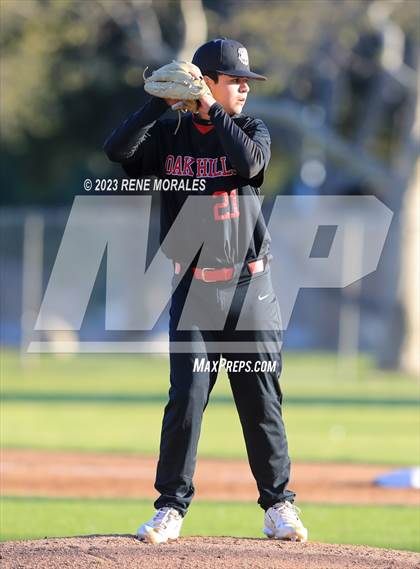 Thumbnail 1 in Oak Hills vs Maranatha photogallery.