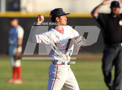 Thumbnail 2 in Oak Hills vs Maranatha photogallery.