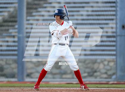 Thumbnail 2 in Oak Hills vs Maranatha photogallery.