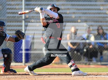 Thumbnail 3 in Oak Hills vs Maranatha photogallery.