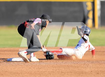 Thumbnail 2 in Oak Hills vs Maranatha photogallery.