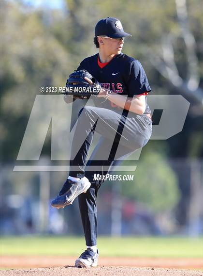 Thumbnail 3 in Oak Hills vs Maranatha photogallery.
