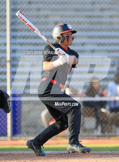 Thumbnail 2 in Oak Hills vs Maranatha photogallery.
