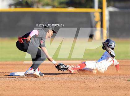 Thumbnail 1 in Oak Hills vs Maranatha photogallery.