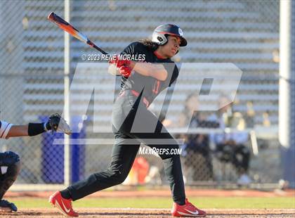 Thumbnail 3 in Oak Hills vs Maranatha photogallery.