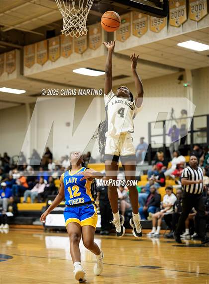 Thumbnail 1 in Thomson vs. Washington-Wilkes (GIRLS ONLY! Tip Off) photogallery.