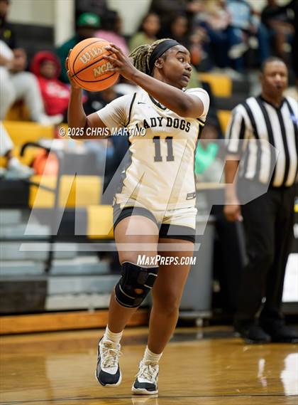 Thumbnail 2 in Thomson vs. Washington-Wilkes (GIRLS ONLY! Tip Off) photogallery.