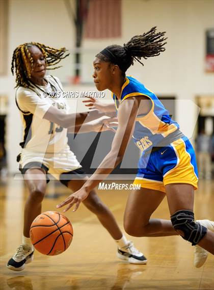 Thumbnail 3 in Thomson vs. Washington-Wilkes (GIRLS ONLY! Tip Off) photogallery.