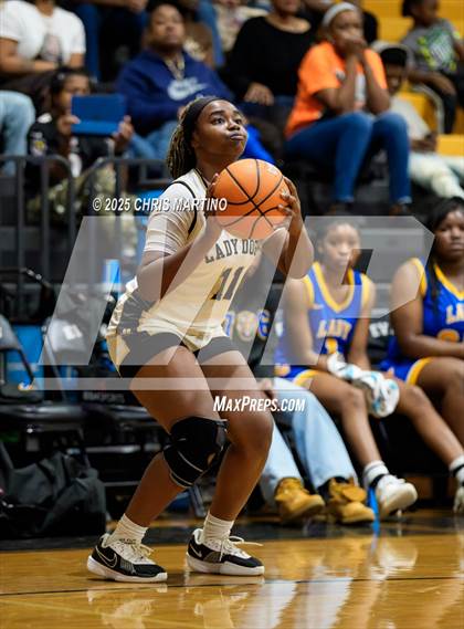 Thumbnail 2 in Thomson vs. Washington-Wilkes (GIRLS ONLY! Tip Off) photogallery.