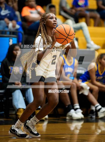 Thumbnail 2 in Thomson vs. Washington-Wilkes (GIRLS ONLY! Tip Off) photogallery.