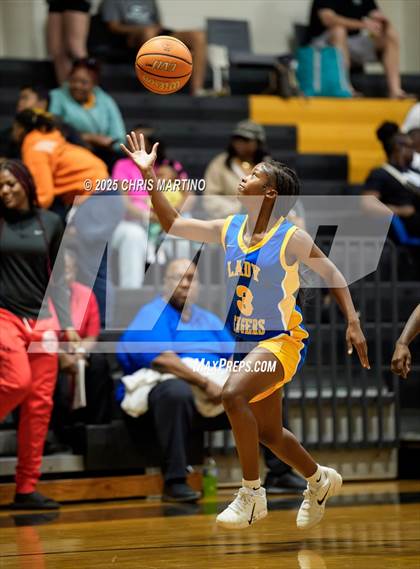 Thumbnail 1 in Thomson vs. Washington-Wilkes (GIRLS ONLY! Tip Off) photogallery.