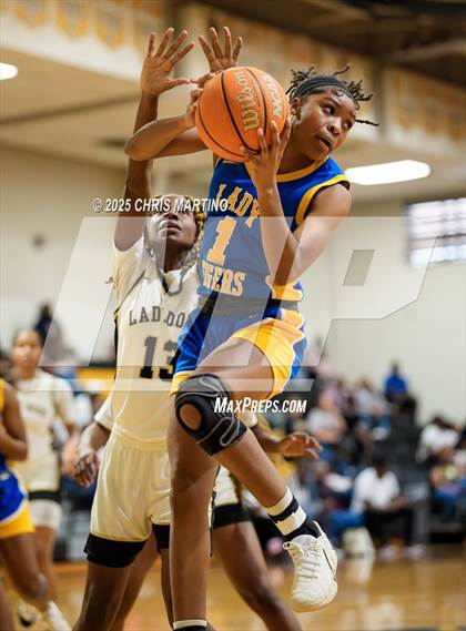 Thumbnail 1 in Thomson vs. Washington-Wilkes (GIRLS ONLY! Tip Off) photogallery.