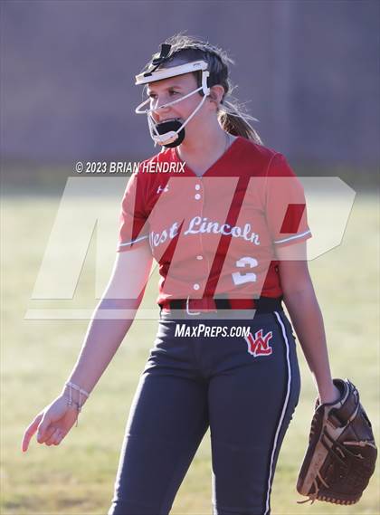 Thumbnail 2 in West Lincoln @ Foard photogallery.