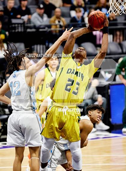 Thumbnail 3 in Damien vs Clovis North (CIF State D1 Final) photogallery.