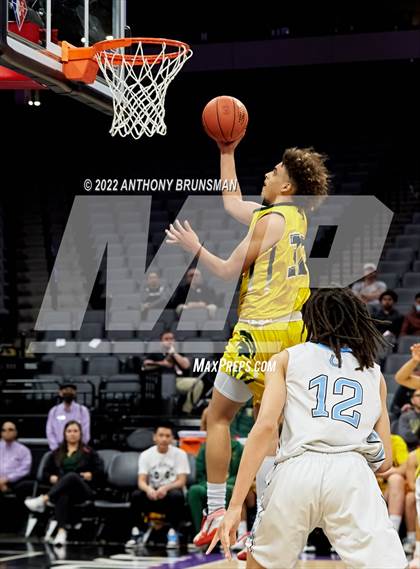 Thumbnail 1 in Damien vs Clovis North (CIF State D1 Final) photogallery.