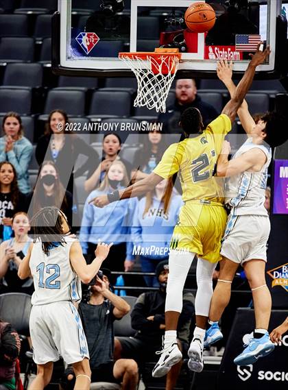 Thumbnail 3 in Damien vs Clovis North (CIF State D1 Final) photogallery.