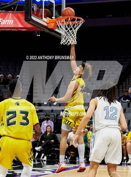 Thumbnail 3 in Damien vs Clovis North (CIF State D1 Final) photogallery.