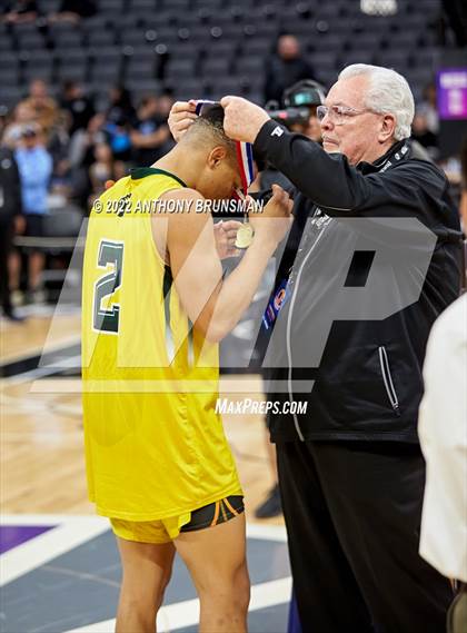 Thumbnail 2 in Damien vs Clovis North (CIF State D1 Final) photogallery.