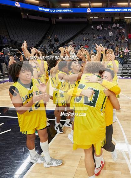 Thumbnail 2 in Damien vs Clovis North (CIF State D1 Final) photogallery.