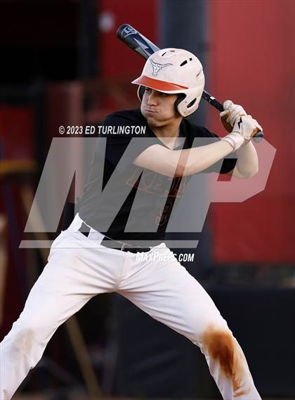 Thumbnail 3 in Kell @ Lassiter photogallery.