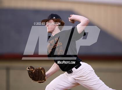 Thumbnail 2 in Kell @ Lassiter photogallery.