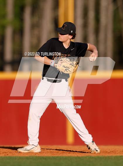Thumbnail 3 in Kell @ Lassiter photogallery.