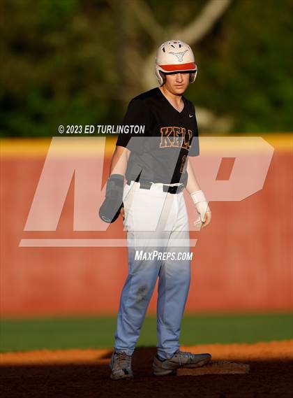 Thumbnail 2 in Kell @ Lassiter photogallery.