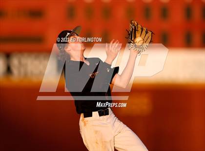 Thumbnail 1 in Kell @ Lassiter photogallery.