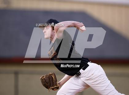 Thumbnail 3 in Kell @ Lassiter photogallery.
