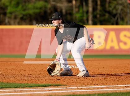 Thumbnail 1 in Kell @ Lassiter photogallery.