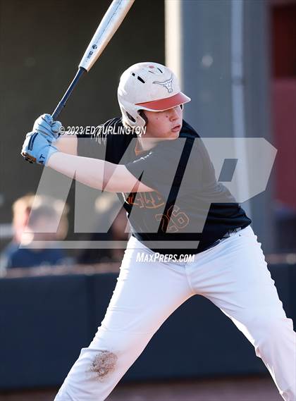 Thumbnail 1 in Kell @ Lassiter photogallery.
