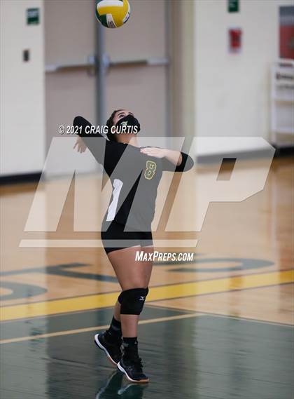 Thumbnail 2 in Charlotte Catholic @ Independence photogallery.